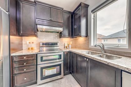 Kitchen - 115 Preston Meadows Ave., Mississauga at 115 Preston Meadows Avenue, Hurontario, Mississauga