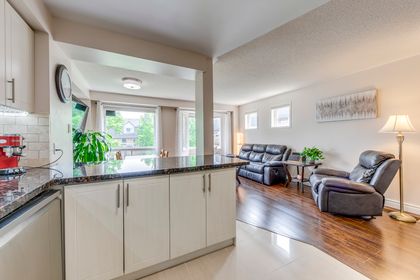 Kitchen - 33 - 180 Forum Dr., Mississauga at 33 - 180 Forum Drive, Hurontario, Mississauga