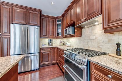 Kitchen - 2336 Thruxton Dr., Oakville at 2336 Thruxton Drive, 1009 - JC Joshua Creek, Oakville