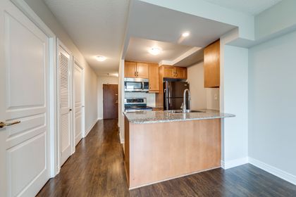 Kitchen - 903 - 100 Hayden St., Toronto - Elite3 & Team at 903 - 100 Hayden Street, Church-Yonge Corridor, Toronto