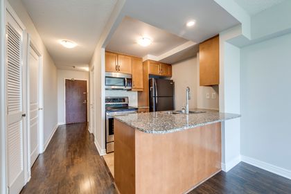 Kitchen - 903 - 100 Hayden St., Toronto - Elite3 & Team at 903 - 100 Hayden Street, Church-Yonge Corridor, Toronto