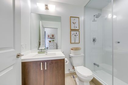 Main Bath - 3120 - 8 Nahani Way, Mississauga at 3120 - 8 Nahani Way, Hurontario, Mississauga