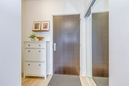 Suite Entry - 3120 - 8 Nahani Way, Mississauga at 3120 - 8 Nahani Way, Hurontario, Mississauga