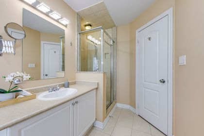 Primary Bedroom Ensuite - 3170 Eclipse Ave., Mississauga at 3170 Eclipse Avenue, Churchill Meadows, Mississauga