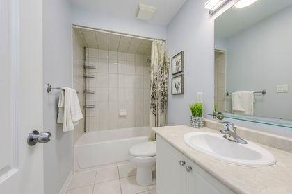 Main Bath - 3170 Eclipse Ave., Mississauga at 3170 Eclipse Avenue, Churchill Meadows, Mississauga