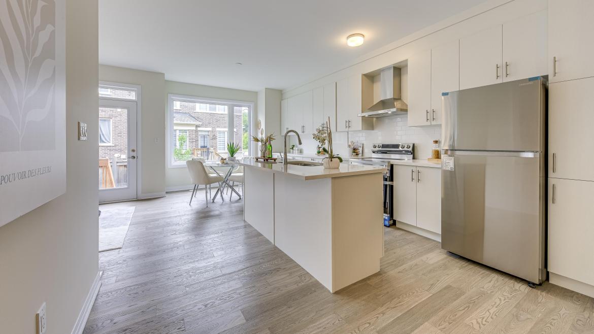 3497 Post Road, 1008 - GO Glenorchy, Oakville 