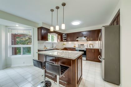 Kitchen - 2751 Duncairn Dr., Mississauga at 2751 Duncairn Drive, Central Erin Mills, Mississauga