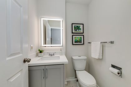 Powder Room - 2751 Duncairn Dr., Mississauga at 2751 Duncairn Drive, Central Erin Mills, Mississauga