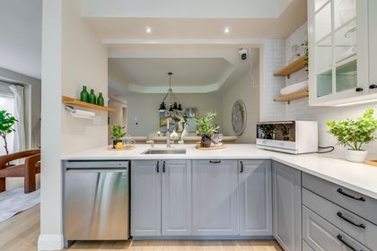 Kitchen - 2296 Parkglen Ave, Oakville at 2296 Parkglen Avenue, WM Westmount, Oakville