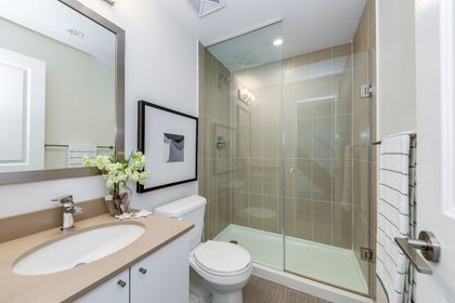 3pc Bath - 5 - 100 Little Creek Rd., Mississauga at 5 - 100 Little Creek Road, Hurontario, Mississauga