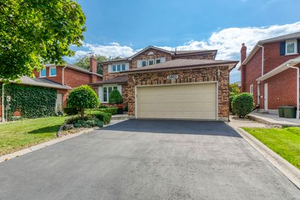 Exterior - 2082 Laurelwood Dr., Oakville at 2082 Laurelwood Drive, WC Wedgewood Creek, Oakville