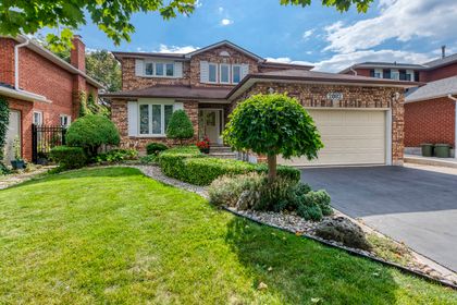 Exterior - 2082 Laurelwood Dr., Oakville at 2082 Laurelwood Drive, WC Wedgewood Creek, Oakville
