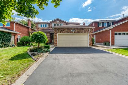 Exterior - 2082 Laurelwood Dr., Oakville at 2082 Laurelwood Drive, WC Wedgewood Creek, Oakville