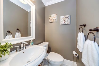 Powder Room - 1340 Greeneagle Dr., Oakville at 1340 Greeneagle Drive, 1007 - GA Glen Abbey, Oakville