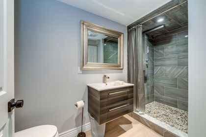 Basement 3pc Bath - 1340 Greeneagle Dr., Oakville at 1340 Greeneagle Drive, 1007 - GA Glen Abbey, Oakville