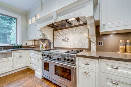 Kitchen - 767 Parkland Ave., Mississauga at 767 Parkland Avenue, Clarkson, Mississauga