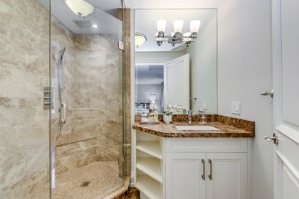 2nd Bedroom Ensuite - 767 Parkland Ave., Mississauga at 767 Parkland Avenue, Clarkson, Mississauga