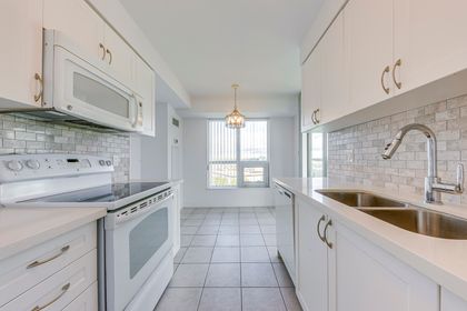 Kitchen - 1003 - 4900 Glen Erin Dr., Mississauga at 1003 - 4900 Glen Erin Drive, Central Erin Mills, Mississauga