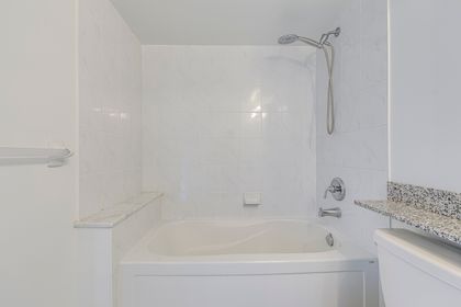 Primary Bedroom Ensuite - 1003 - 4900 Glen Erin Dr., Mississauga at 1003 - 4900 Glen Erin Drive, Central Erin Mills, Mississauga