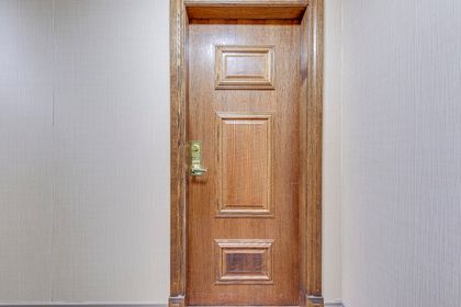 Suite Entry - 1003 - 4900 Glen Erin Dr., Mississauga at 1003 - 4900 Glen Erin Drive, Central Erin Mills, Mississauga Suite Entry - 1003 - 4900 Glen Erin Dr., Mississauga at 1003 - 4900 Glen Erin Drive, Central Erin Mills, Mississauga