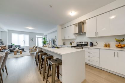 Kitchen - 3054 Harvard Gardens, Oakville at 3054 Harvard Gardens, 1010 - JM Joshua Meadows, Oakville