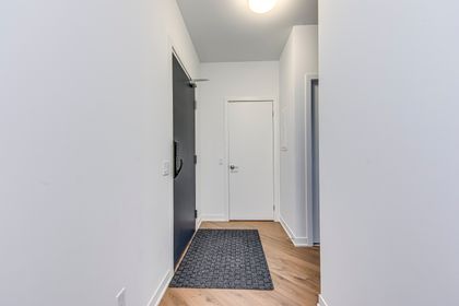 Suite Entry - 526 - 405 Dundas St.W., Oakville at 526 - 405 Dundas St.w., 1008 - GO Glenorchy, Oakville