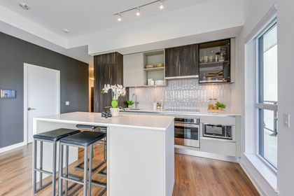 Kitchen - 526 - 405 Dundas St.W., Oakville at 526 - 405 Dundas St.w., 1008 - GO Glenorchy, Oakville Kitchen - 526 - 405 Dundas St.W., Oakville at 526 - 405 Dundas St.w., 1008 - GO Glenorchy, Oakville