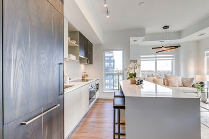 Kitchen - 526 - 405 Dundas St.W., Oakville at 526 - 405 Dundas St.w., 1008 - GO Glenorchy, Oakville Kitchen - 526 - 405 Dundas St.W., Oakville at 526 - 405 Dundas St.w., 1008 - GO Glenorchy, Oakville