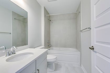 4pc Bath - 319 - 460 Gordon Krantz Ave., Milton at 319 - 460 Gordon Krantz Avenue, Walker, Milton