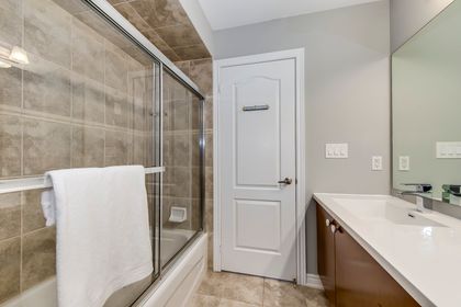 Main Bath - 1254 Jezero Cres., Oakville at 1254 Jezero Crescent, JC Joshua Creek, Oakville