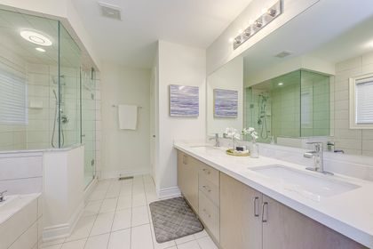 Primary Bedroom Ensuite - 463 Grindstone Tr., Oakville at 463 Grindstone Trail, 1010 - JM Joshua Meadows, Oakville