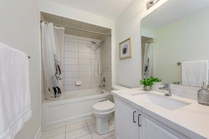 2nd Bedroom Ensuite - 463 Grindstone Tr., Oakville at 463 Grindstone Trail, 1010 - JM Joshua Meadows, Oakville