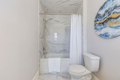 2nd Bedroom Ensuite - 3159 William Rose Way, Oakville at 3159 William Rose Way, 1010 - JM Joshua Meadows, Oakville