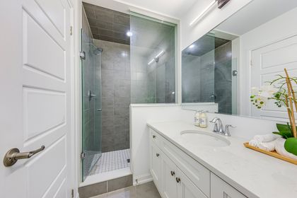 Primary Bedroom Ensuite - 99 Grovewood Common, Oakville at 99 Grovewood Common, GO Glenorchy, Oakville