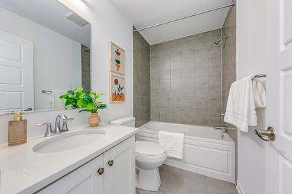 Main Bath - 99 Grovewood Common, Oakville at 99 Grovewood Common, GO Glenorchy, Oakville