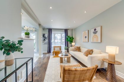 Living Room - 2 - 2006 Glenada Cres., Oakville at 2 - 2006 Glenada Crescent, WC Wedgewood Creek, Oakville