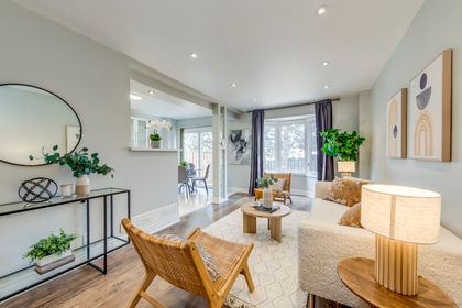 Living Room - 2 - 2006 Glenada Cres., Oakville at 2 - 2006 Glenada Crescent, WC Wedgewood Creek, Oakville