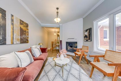 Family Room - 2 - 2006 Glenada Cres., Oakville at 2 - 2006 Glenada Crescent, WC Wedgewood Creek, Oakville