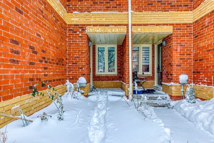 Exterior - 2 - 2006 Glenada Cres., Oakville at 2 - 2006 Glenada Crescent, WC Wedgewood Creek, Oakville