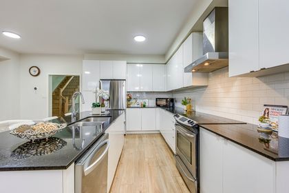 Kitchen - 225 Fowley Dr., Oakville at 225 Fowley Drive, 1008 - GO Glenorchy, Oakville