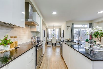 Kitchen - 225 Fowley Dr., Oakville at 225 Fowley Drive, 1008 - GO Glenorchy, Oakville