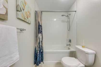 Basement 4pc Bath - 225 Fowley Dr., Oakville at 225 Fowley Drive, 1008 - GO Glenorchy, Oakville