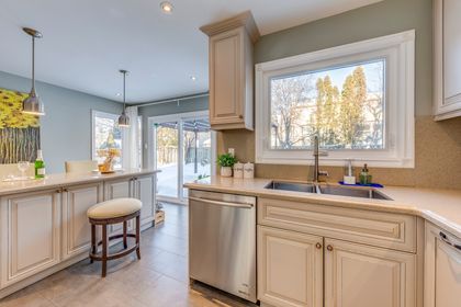 Kitchen - 343 Northwood Dr., Oakville at 343 Northwood Drive, 1007 - GA Glen Abbey, Oakville