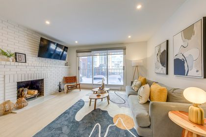 Living Area - 40 Irwin Ave., Toronto at 40 Irwin Avenue, Bay Street Corridor, Toronto