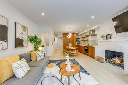 Living Area - 40 Irwin Ave., Toronto at 40 Irwin Avenue, Bay Street Corridor, Toronto