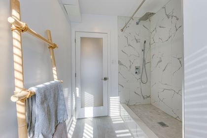 3pc Bath - 40 Irwin Ave., Toronto at 40 Irwin Avenue, Bay Street Corridor, Toronto