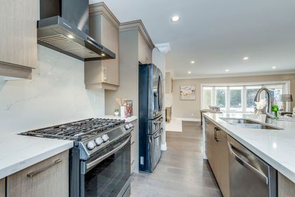 Kitchen - 1399 Chriseden Dr., Mississauga at 1399 Chriseden Drive, Lorne Park, Mississauga