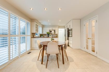 Kitchen - 185 All Saints Cres., Oakville at 185 All Saints Crescent, Eastlake, Oakville