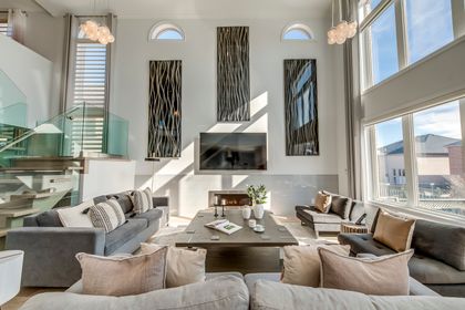 Family Room - 1384 Pinery Cres., Oakville at 1384 Pinery Crescent, 1009 - JC Joshua Creek, Oakville