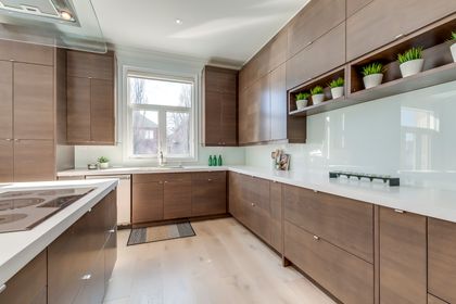 Kitchen - 1384 Pinery Cres., Oakville at 1384 Pinery Crescent, 1009 - JC Joshua Creek, Oakville